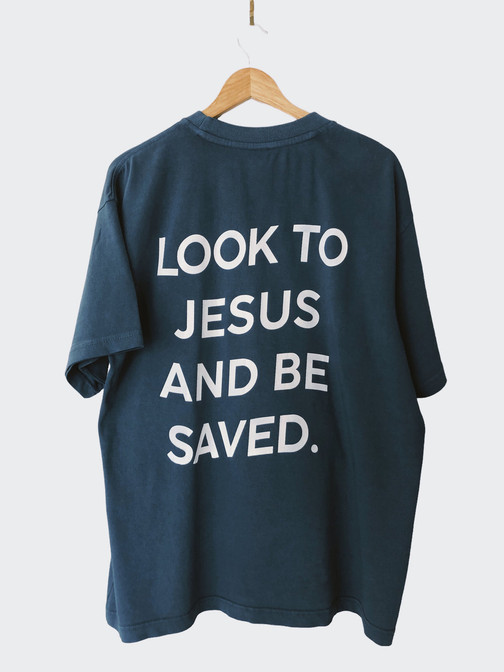 LOOK TO JESUS PEBBLE BLUE SLEEVE T-SHIRT