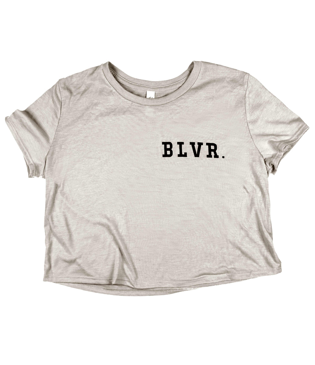 BLVR. CREAM WOMEN'S FLOWY CROPPED TEE