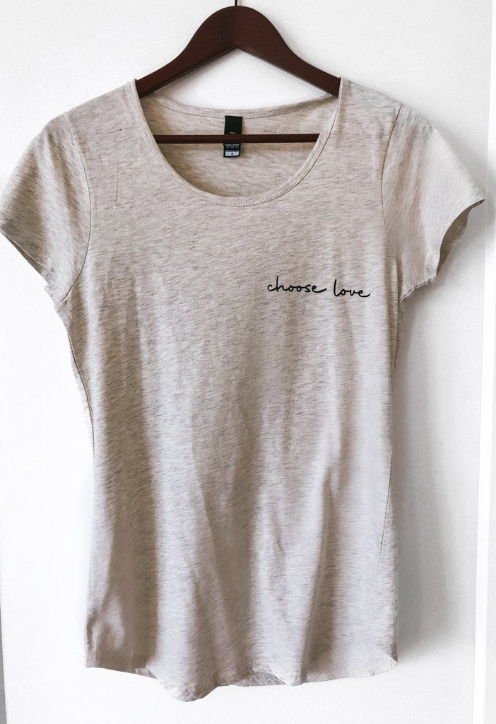 CHOOSE LOVE HEATHER OATMEAL WOMEN'S TEE