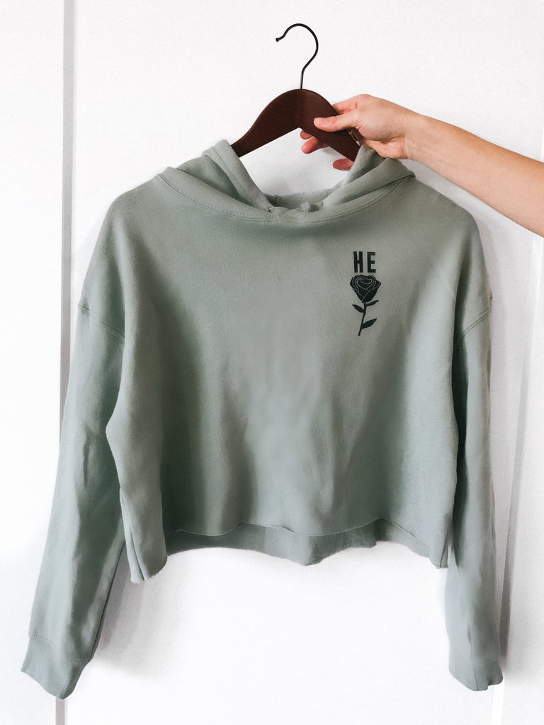 HE ROSE DUSTY MINT WOMEN'S FLOWY CROPPED HOODIE