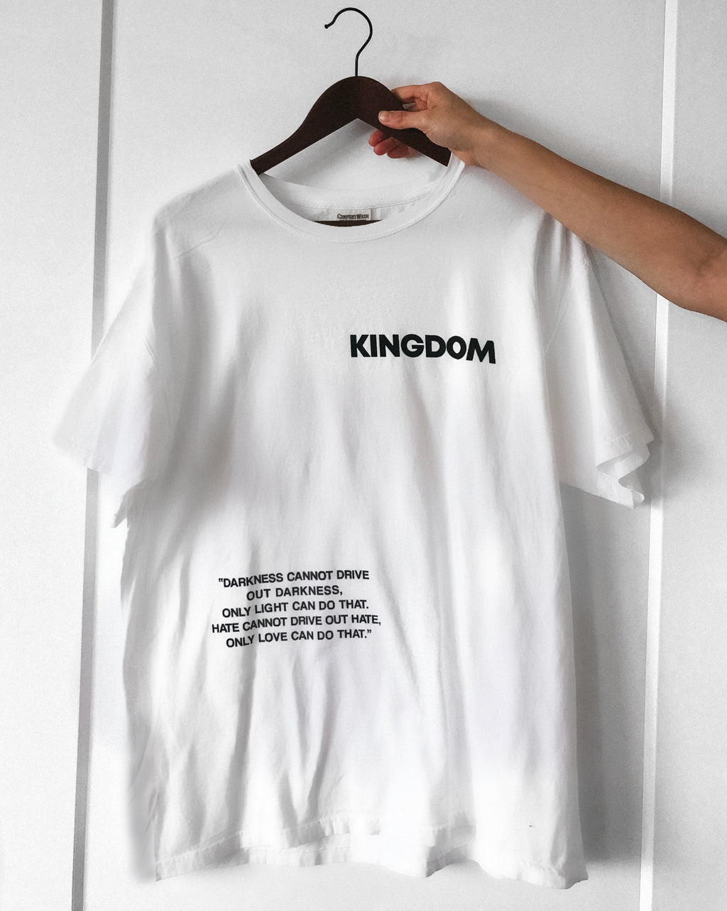 KINGDOM MLKJR QUOTE WHITE SLEEVE T-SHIRT