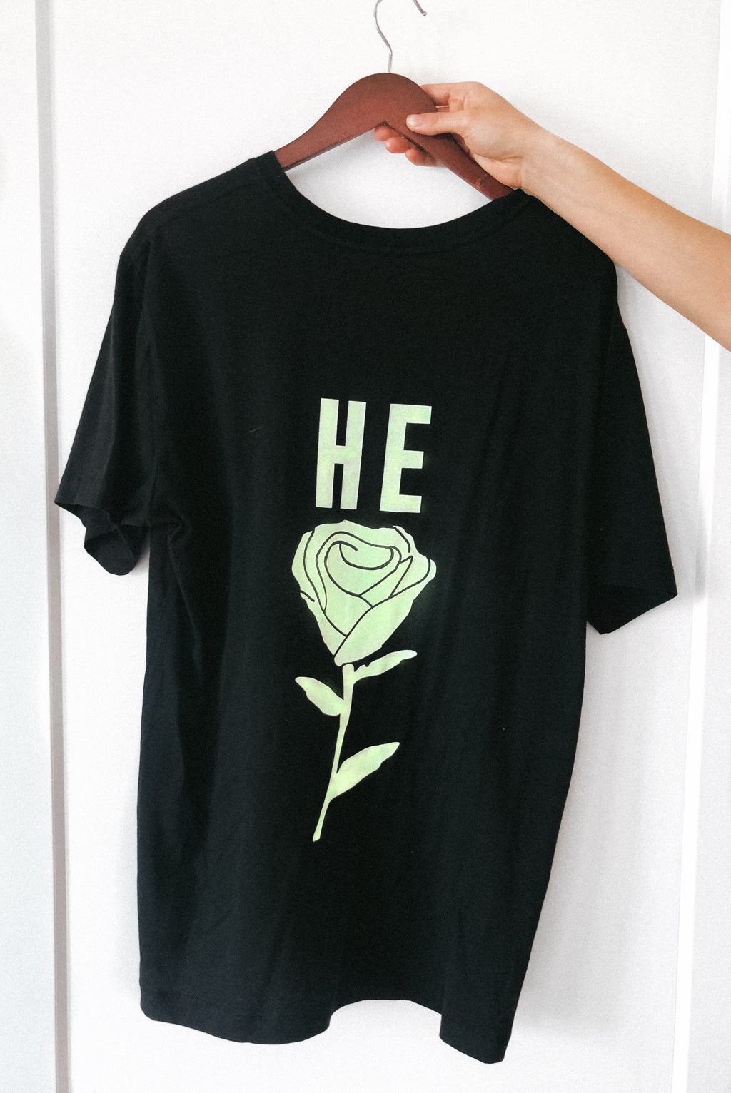 HE ROSE NEON BLACK SLEEVE T-SHIRT