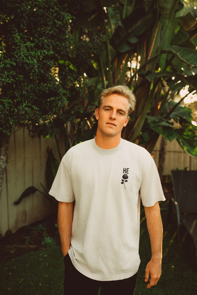 JESUS ROSE VINTAGE CREAM SLEEVE T-SHIRT