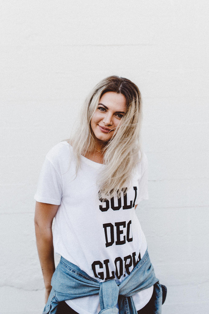 SOLI DEO GLORIA WHITE WOMEN'S SCOOP NECK T-SHIRT