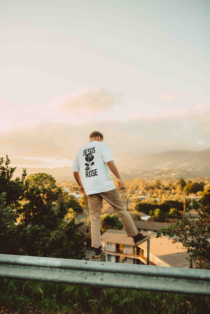 JESUS ROSE VINTAGE CREAM SLEEVE T-SHIRT
