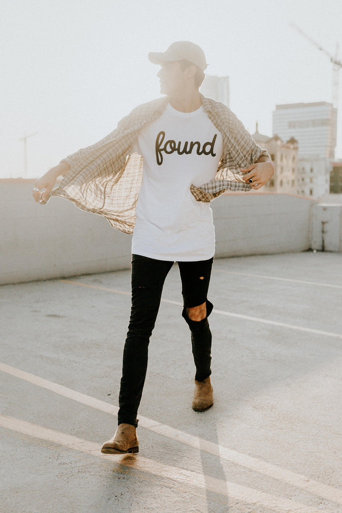 FOUND WHITE LONG-BODY T-SHIRT