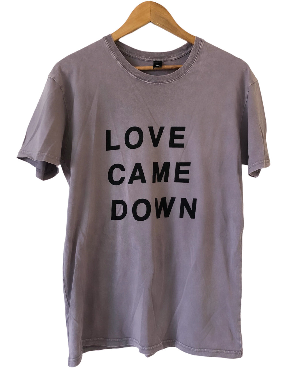 LOVE CAME DOWN ORCHID MINERAL WASH SLEEVE T-SHIRT